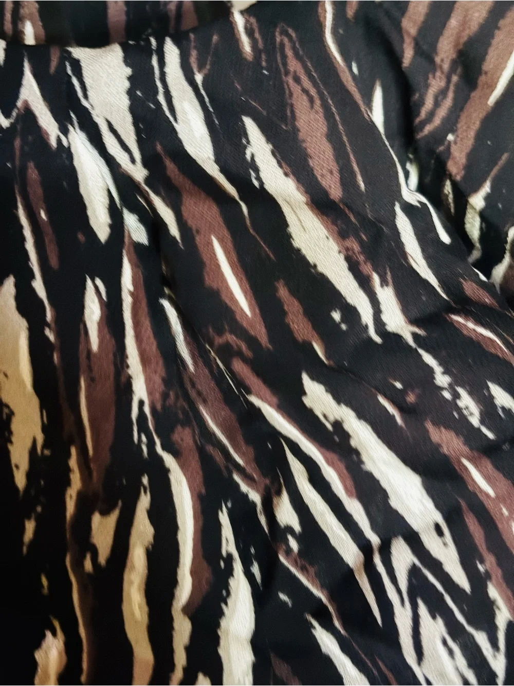 Tory Burch 100 % Silk Black & Brown Abstract Print Ruffle Neck Blouse